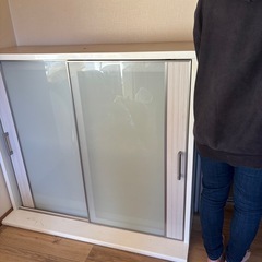 食器棚(ニトリ)の画像