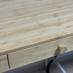 パソコンデスク（IKEA リルオーセン）の画像