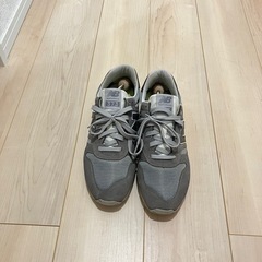 ニューバランス373の画像