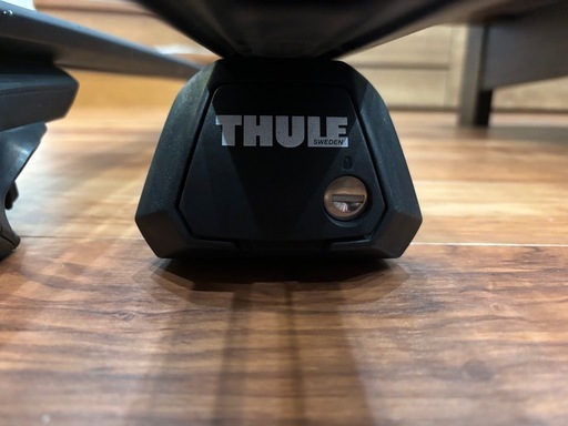【THULE】ベースキャリアとウイングバーセット