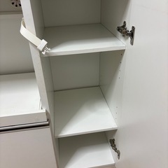 食器棚の画像