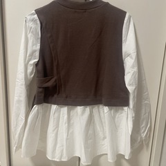 超美品♡ペプラムトップスの画像