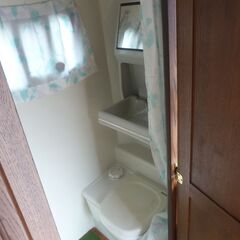 H.7(1995)年 いすゞ エルフ キャンピング ホワイト  ４WD　オートマ　エアコン　パワステ　パワーウィンドウ　集中ドアロック　エアバック　FFヒーター　トイレユニット　ルーフ換気口　ルーフBOX　　17254の画像