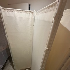 折りたたみパーテーションの画像