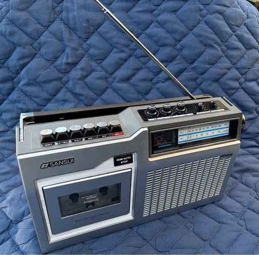 ⭐️【SANSUI ラジカセ シルバー） SCR-3】⭐️未使用保管品⭐️美品⭐️ 