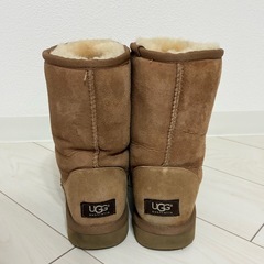 UGG アグ オーストラリア クラシックショート　ムートンブーツ 24cm の画像