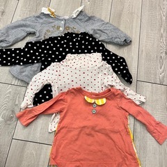 80【女の子17点】まとめ売り①　アウター　トップス　パンツ　スカッツ　レギンスの画像