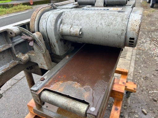 マキタ 自動カンナ　木工機械　100V 50/60Hz  153mm 2005S 万能木工機　手押しかんな　木材加工　掘削　電動　DI