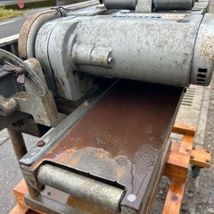 マキタ 自動カンナ　木工機械　100V 50/60Hz  153mm 2005S 万能木工機　手押しかんな　木材加工　掘削　電動　DIY大工 加工　木工 業務用　カンナ　宮崎　簡易始動動画あり　　 の画像