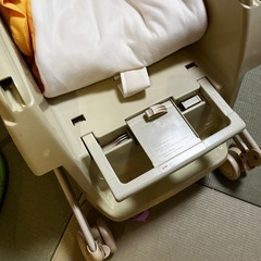 ハイローチェアの画像