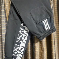 adidas スエットの画像