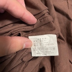 布団シングル、カワー付きの画像