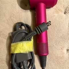 dyson ドライヤー　HD08の画像
