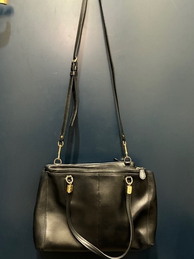COACH 本革ショルダーバッグ ブラック