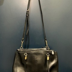 COACH 本革ショルダーバッグ ブラックの画像