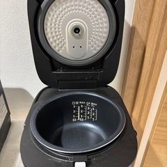 炊飯器の画像