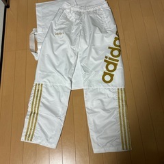 (決まりました)👤adidasウインドブレーカー(上下サイズ別)♪未使用に近いが一部汚れありの画像