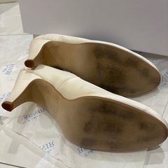 ウェディングシューズ　ブライダルシューズ　BENIR　23.5　の画像
