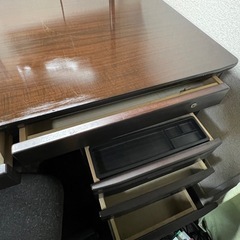 デスク、チェア、ライト、ポール、テレビモニタセットで5000円！の画像