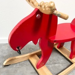IKEAのトナカイの木馬の画像