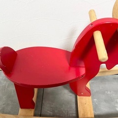 IKEAのトナカイの木馬の画像
