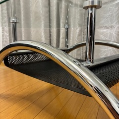 ガラステーブルの画像