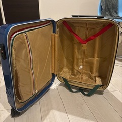 BENETTON キャリーバック　難ありの画像