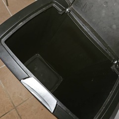 基地内購入 ダストボックス ごみ箱の画像