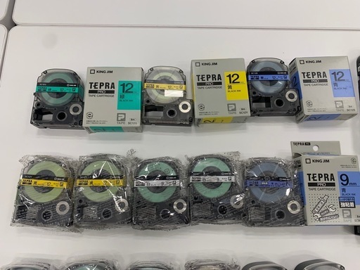 35個セットキングジム　35個テプラテープ９12 18 24mm白　透明　黄　青