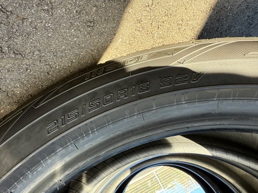 新車外し　215/50R18 ファルケン　アゼニス　FK510 SUV ノーマルタイヤ　4本セット　バリ山　ヤリスクロス