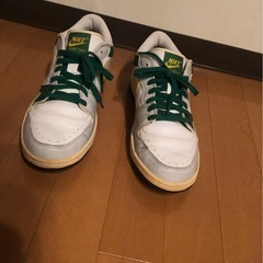 NIKE コートフォースの画像