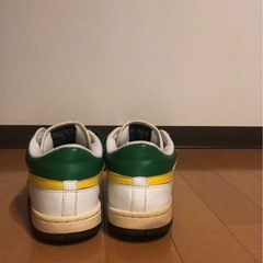 NIKE コートフォースの画像