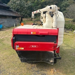 ヤンマーコンバインEe214の画像