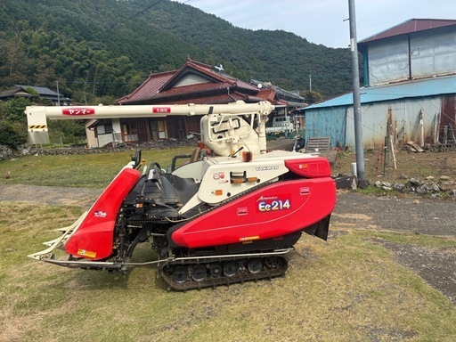 ヤンマーコンバインEe214