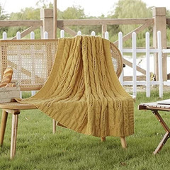 ニット ブランケット 暖かい お昼寝用 肩掛け ソファー用 ひざ掛け プレゼント ふわふわ 通気性 優しい肌触り 肩掛け 敷き毛布の画像