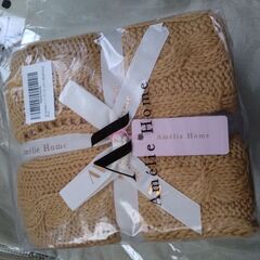 ニット ブランケット 暖かい お昼寝用 肩掛け ソファー用 ひざ掛け プレゼント ふわふわ 通気性 優しい肌触り 肩掛け 敷き毛布の画像