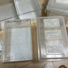 飼育ケースの画像