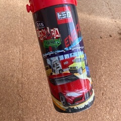 トミカ　子ども用水筒の画像