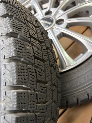 スタッドレスタイヤ(ホイール付き)4本セット155/65R14 75Q