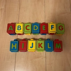 バイリンガル楽しさMAX！究極のABCビッグキューブ トイザらス限定の画像