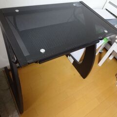 ニトリ ガラス PCデスクの中古が安い！激安で譲ります・無料であげます