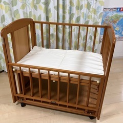 ベビーベッド　KATOJI Disneyの画像