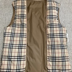 BURBERRY バーバリー ベストの画像