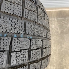 No.154スタットレスタイヤ215/60/16 5H PCD114.3 アルミホイール付4本セットの画像