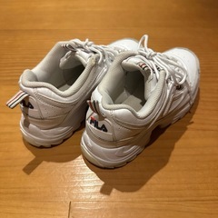 【購入者決定】他商品セット購入で値引き！　FILA　スニーカー　24センチの画像