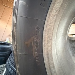 製造22年製　ランクル100 スタッドレス　285/75/1616の画像