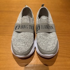 他商品セット購入で値引き！　スニーカー　23センチの画像