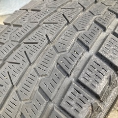 ヨコハマ アイスガードスタッドレス225/70R16 中古の画像