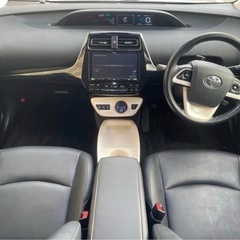 車検R9年9月トヨタプリウス　S ツーリングの画像