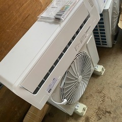 取り付け込み金額 リエア エアコン 6畳 室内・外機を凍らせて洗浄 ヤマダオリジナル スタンダード YHA-S22P 2024年モデルの画像